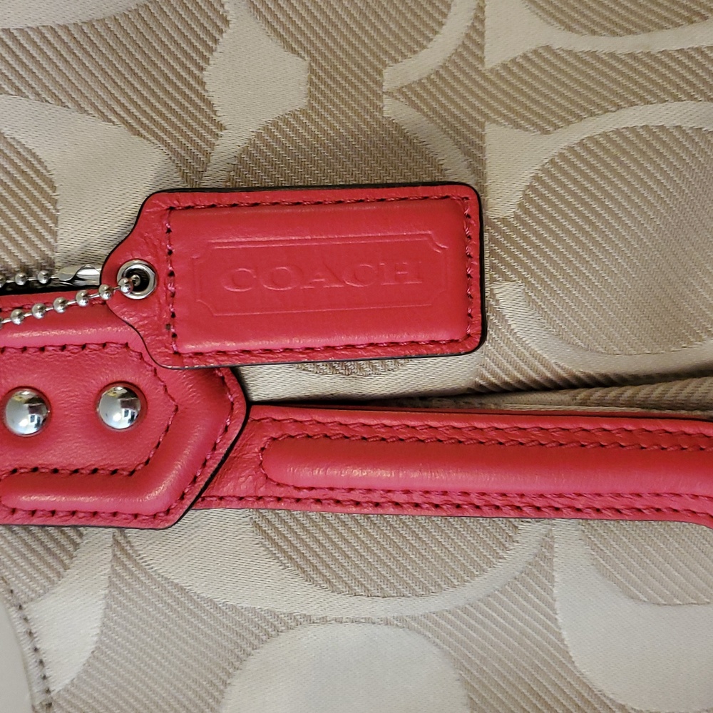 Coach Campbell Signature Belle Carryall Tote – Khaki & Pomegranate Pink Leather - Picture 3 of 10